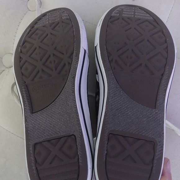 Converse Unisex Kids Chuck Taylor All-Star HI Black Shark Sneaker Shoe - Picture 4 of 6